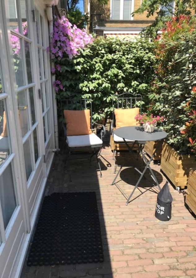B&B Ereprijs 헤이그 외부 사진