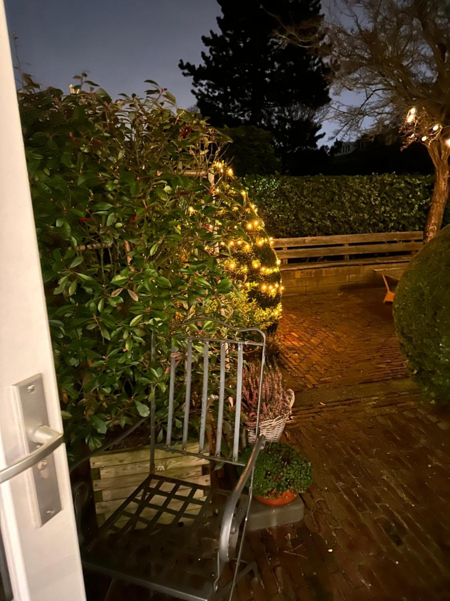 B&B Ereprijs 헤이그 외부 사진