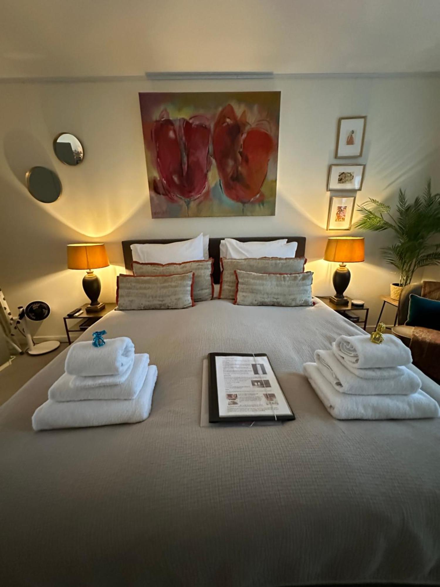 B&B Ereprijs 헤이그 외부 사진